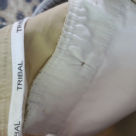 Tribal womens sz 10 Bermuda length shorts, great material, tan - Picture 14 of 14